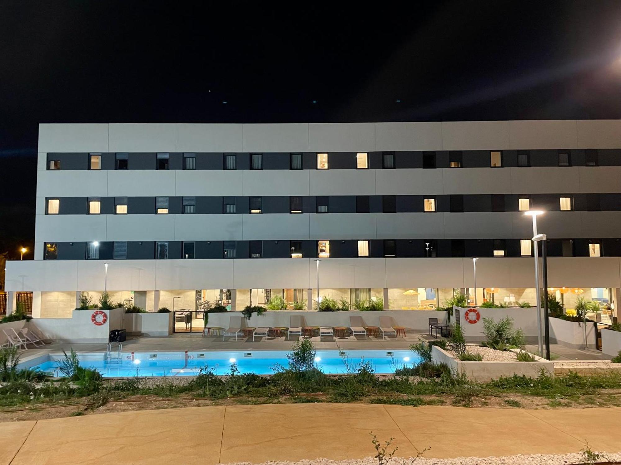 Отель Stephouse Pozuelo Europa Посуэло-де-Аларкон Экстерьер фото